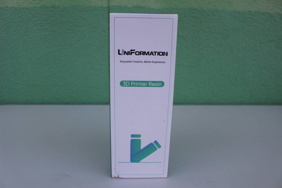 ①　UNIFORMATION　UniFormation 高剛性レジン 1kg クリア　UN-ABS-TR-X28　未開封　箱痛み品