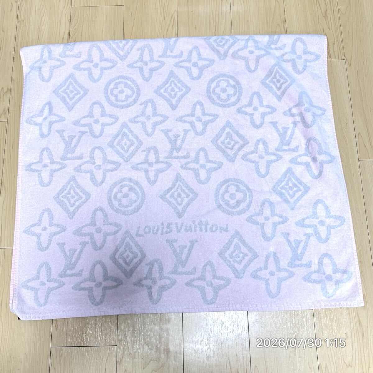 美品 LOUIS VUITTON ルイヴィトン モノグラム 総柄 ビーチタオル タオルケット バスタオル ピンク×グレー