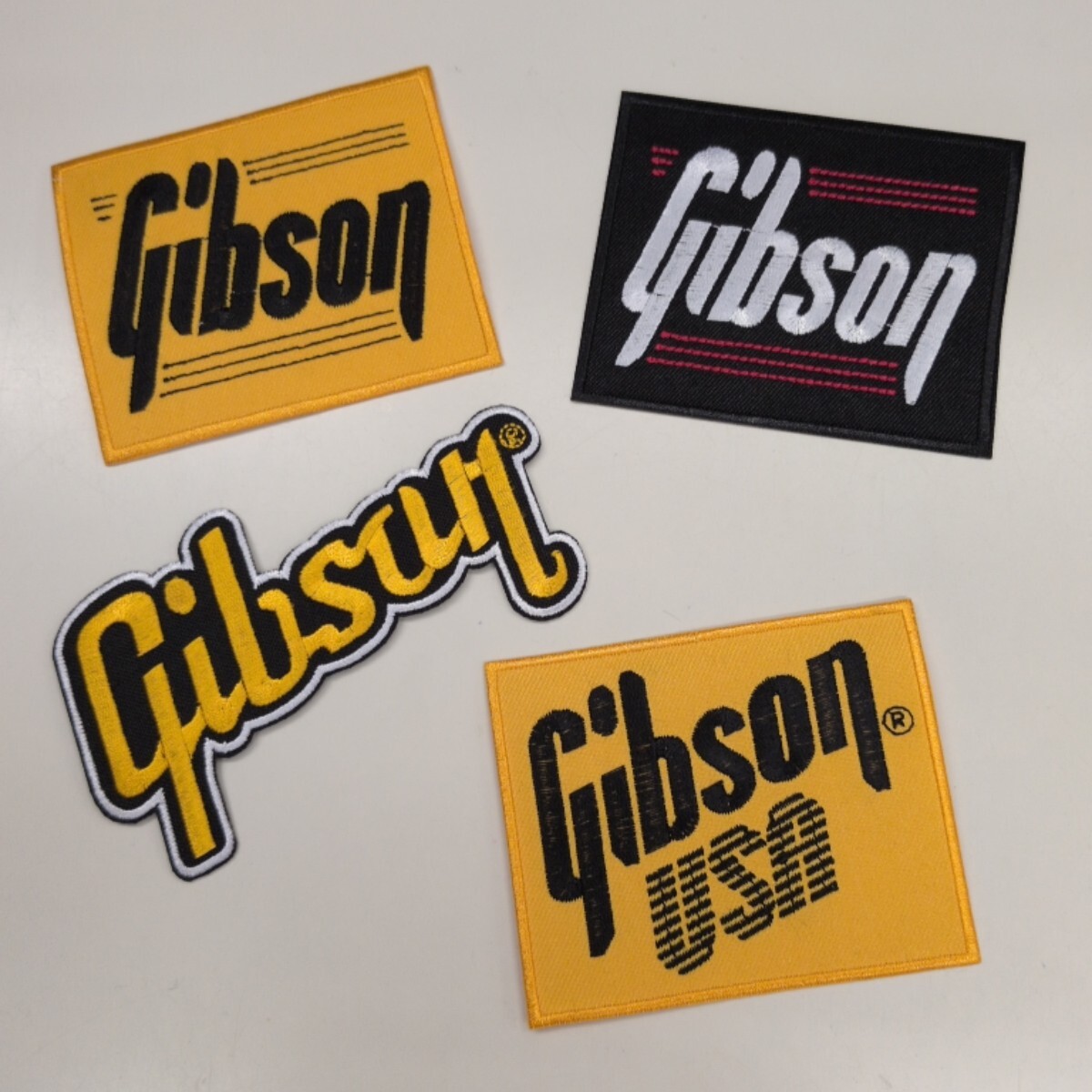 ◎ G i b s o n と記されたワッペン 4枚セット s078