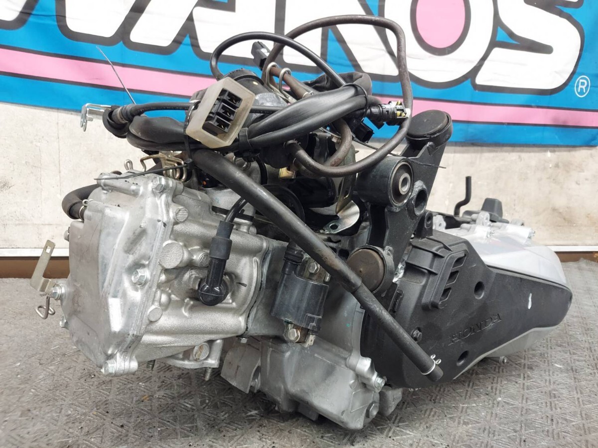 ホンダ　PCX160　KF47-1106～　エンジン　事故車両から取り外し　HONDA　純正　部品　パーツ　