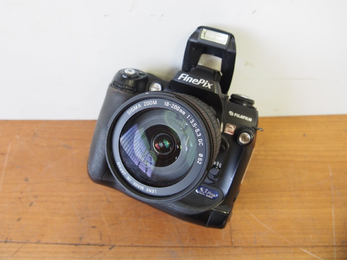 ☆【2T0605-31】 FUJIFILM 富士フィルム デジタル一眼レフカメラ FinePix S3Pro SIGMA ZOOM 18-200mm 1:3.5-6.3 DC Φ62 ジャンク