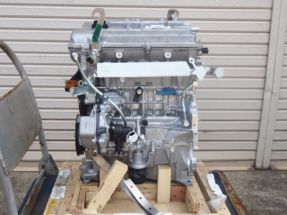 ☆【T0624-30】 訳あり未使用 トヨタ TOYOTA PARTIAL パーシャル エンジン ASSY 1NZ 19000-21E30 現状品