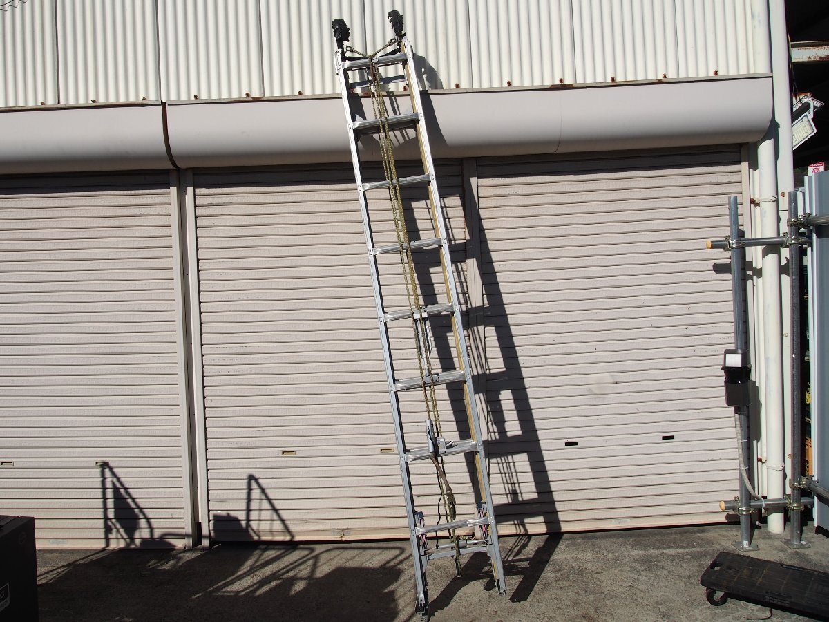 ☆【3T0430-32】 NAKAO ナカオ 昇降用転落防止具一体化三連伸縮はしご アルミ軽太 ８ｍモデル LT-8.3 130kg 全長：約8.09m～8.35m ジャンク