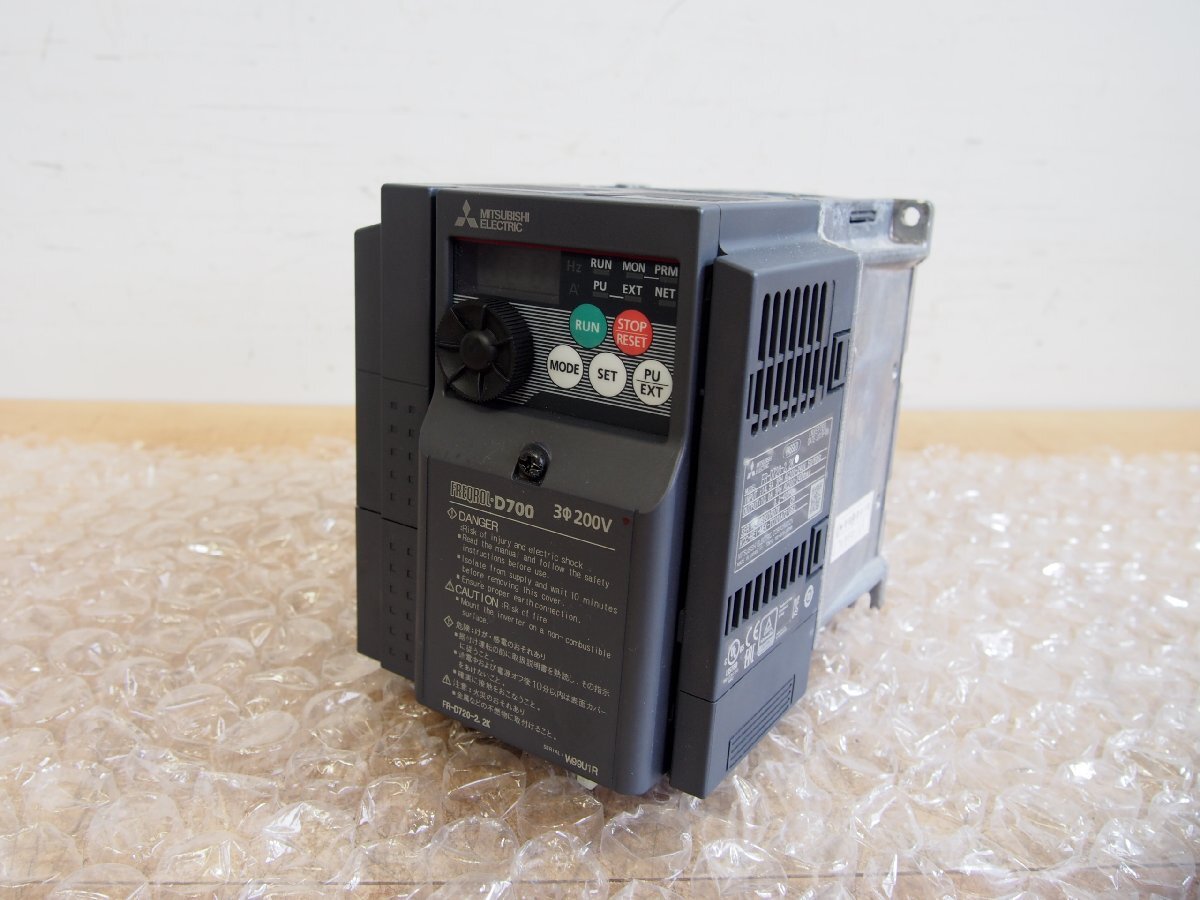 ☆【1T0717-23】 MITSUBISHI 三菱 インバータ FR-D720-2.2K FREQROL-D700 動作保証