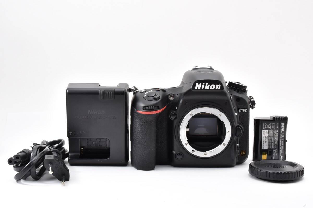 ★極上品★【ショット数5724回】ニコン NIKON D750 ボディ 海外モデル日本語対応　Y3853#015
