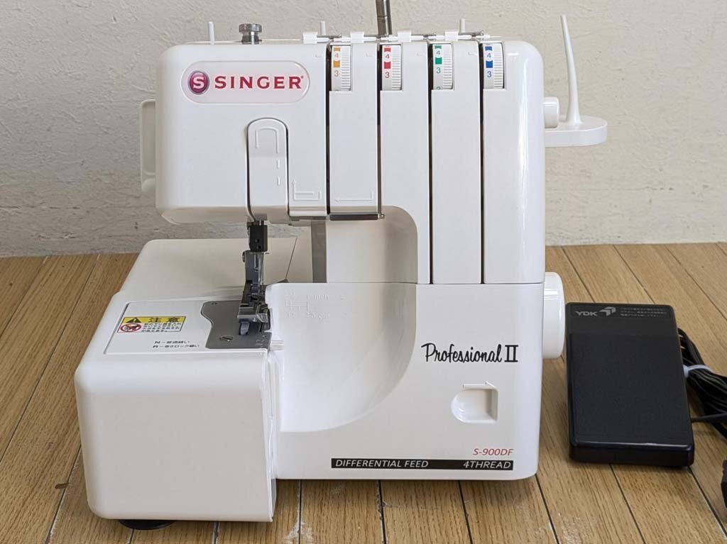 △SINGER シンガー 2本針4本糸差動機能付ロックミシン S-900DF Professional II
