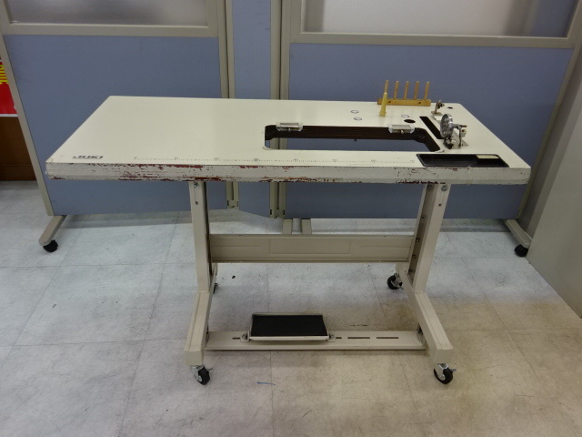 倉-26-0514 ・ JUKI 工業用ミシン台 テーブル 脚 セット (約) 幅120×奥行52×高さ79cm ミシン 工業用ミシン