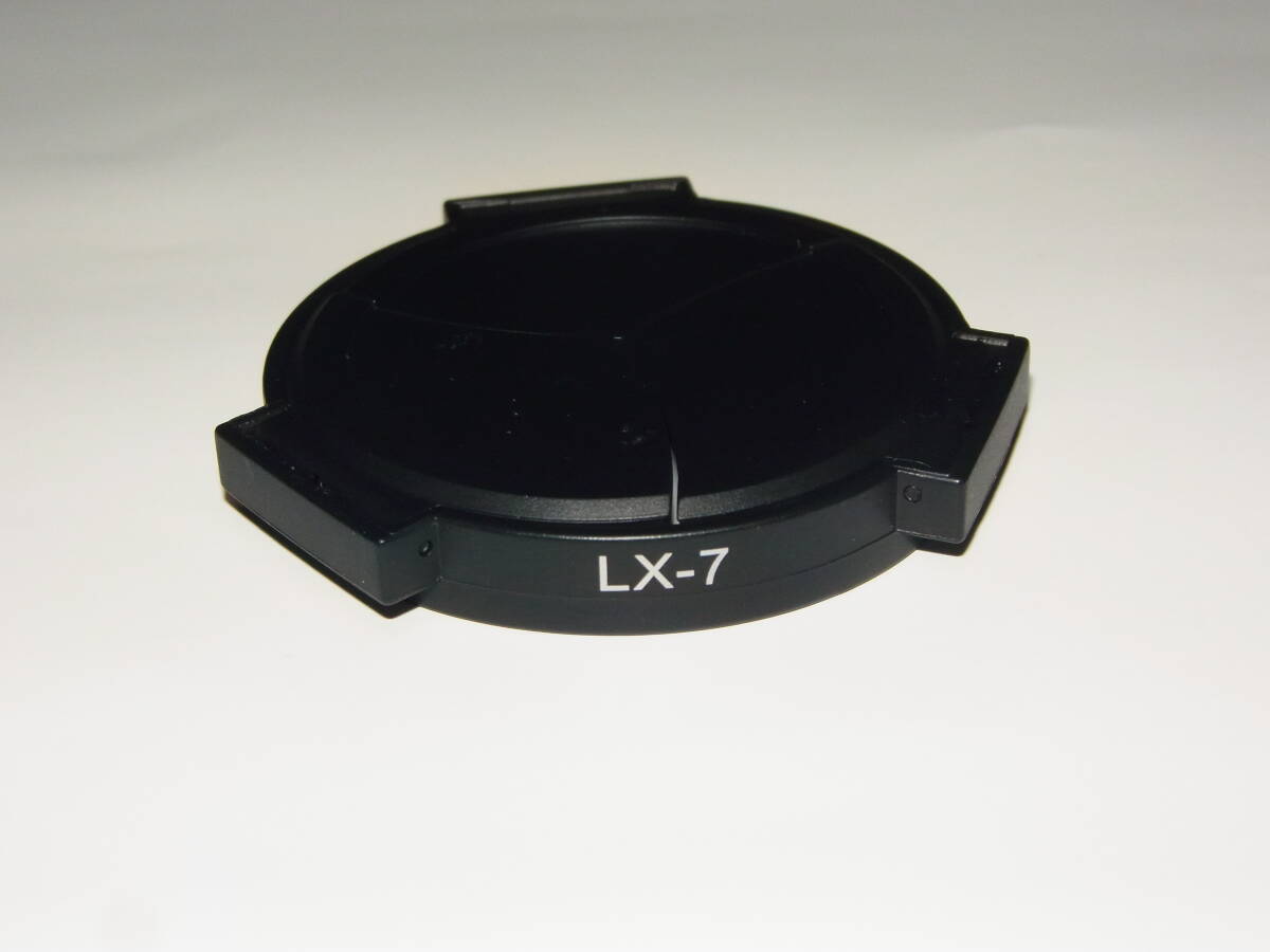 LX-7　自動開閉式　レンズキヤップ　DMC-LX7　メーカー名無し