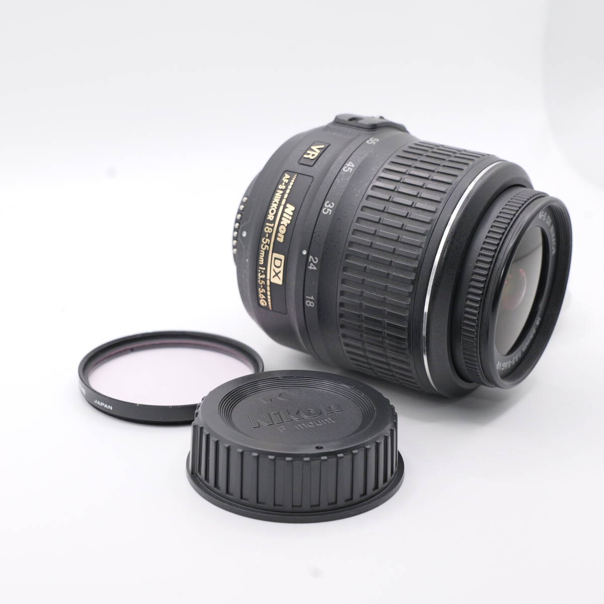 【かめら屋】美品 Nikon ニコン AF-S 18-55mm F3.5-5.6G VR 標準ズームレンズ 前後キャップ付 動作品 Y9