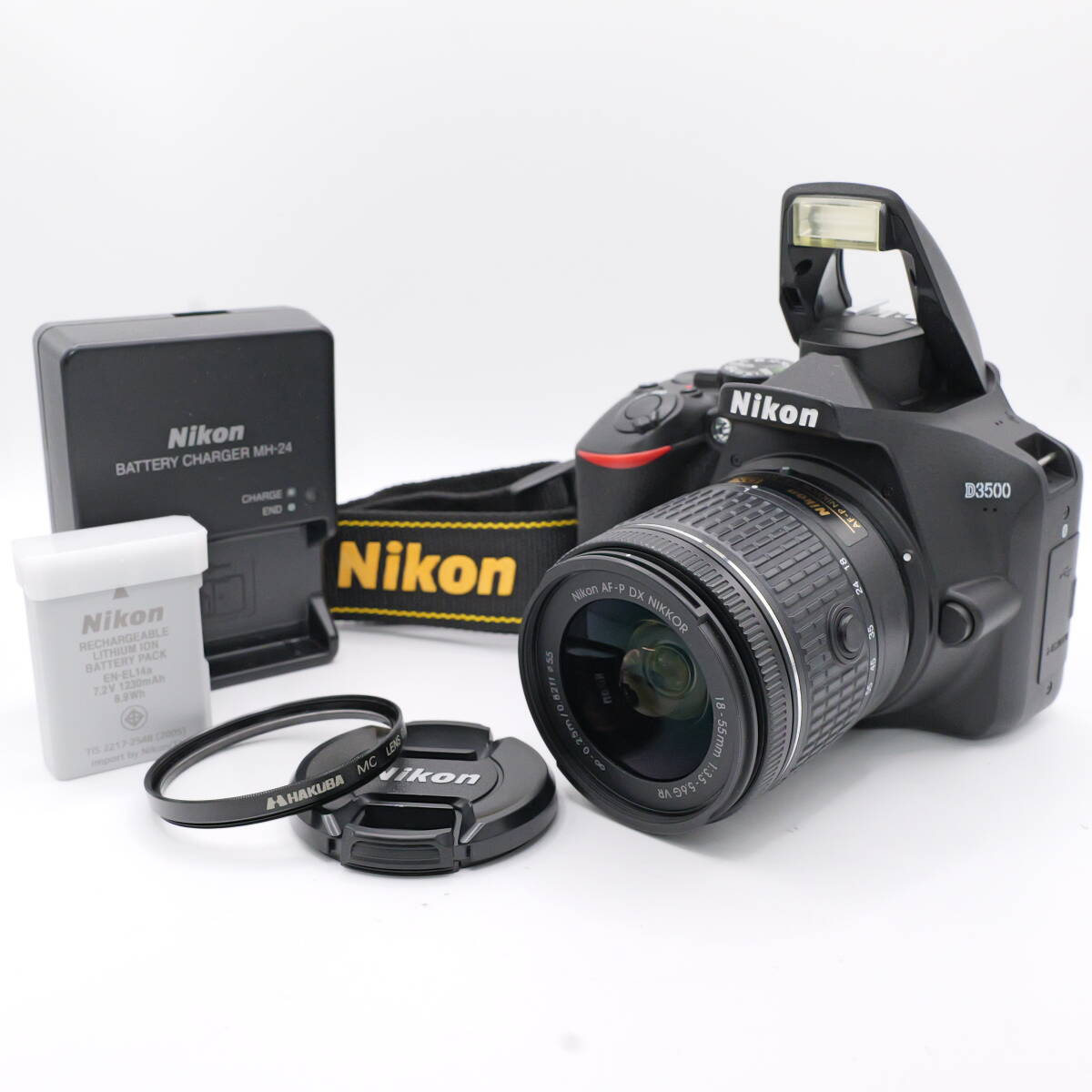 【かめら屋】新品級 撮影回数68回！Nikon ニコン D3500 レンズ AF-S NIKKOR 18-55mm F3.5-5.6 G VR 一眼レフカメラ 動作確認済 @042