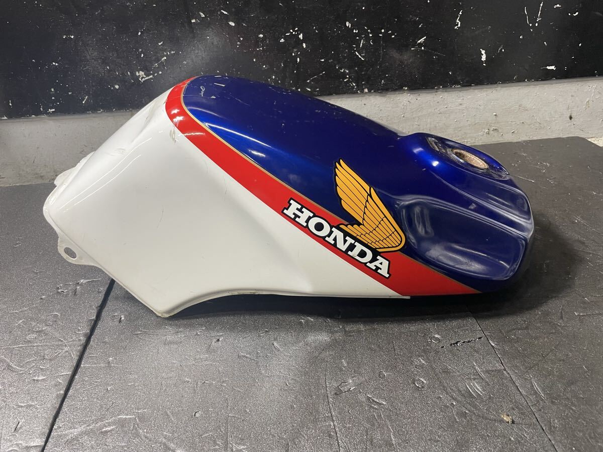 倉庫整理 CBR400F フォーミュラF3 純正 タンク ガソリンタンク フューエルタンク 検 NC07 pc04 cbx400f エンジン フレーム 外装 beet