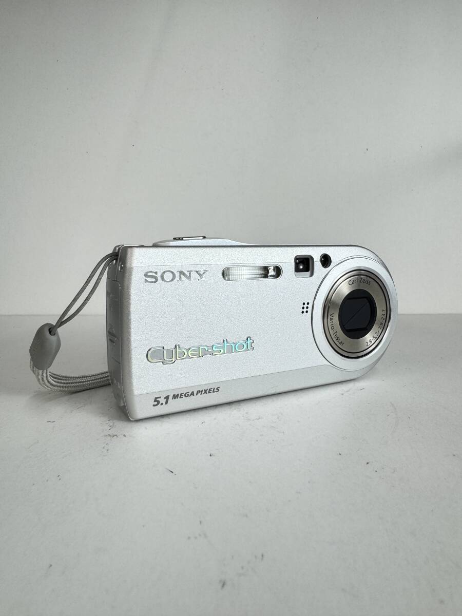 SONY Cyber-shot DSC-P100 シルバー デジタルカメラ KAJI048