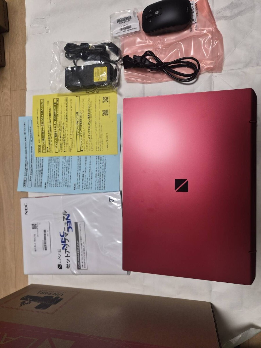 NEC LAVIE N15 N1575/EAR PC-N1575EAR [カームレッド