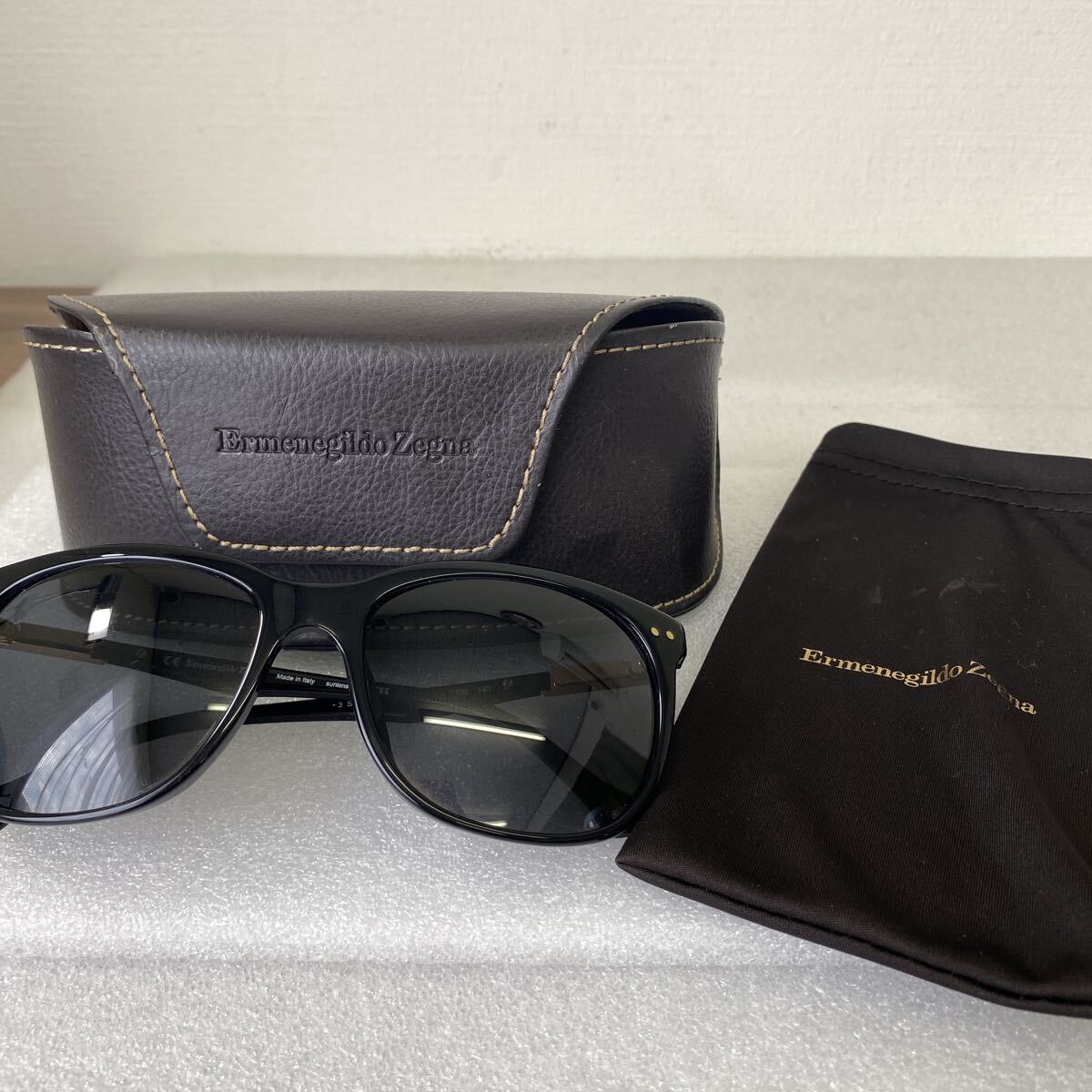 【Ermenegildo Zegna】エルメネジルド・ゼニア サングラス ブラック 度なし SZ3642G 57-16 140 ケース付き