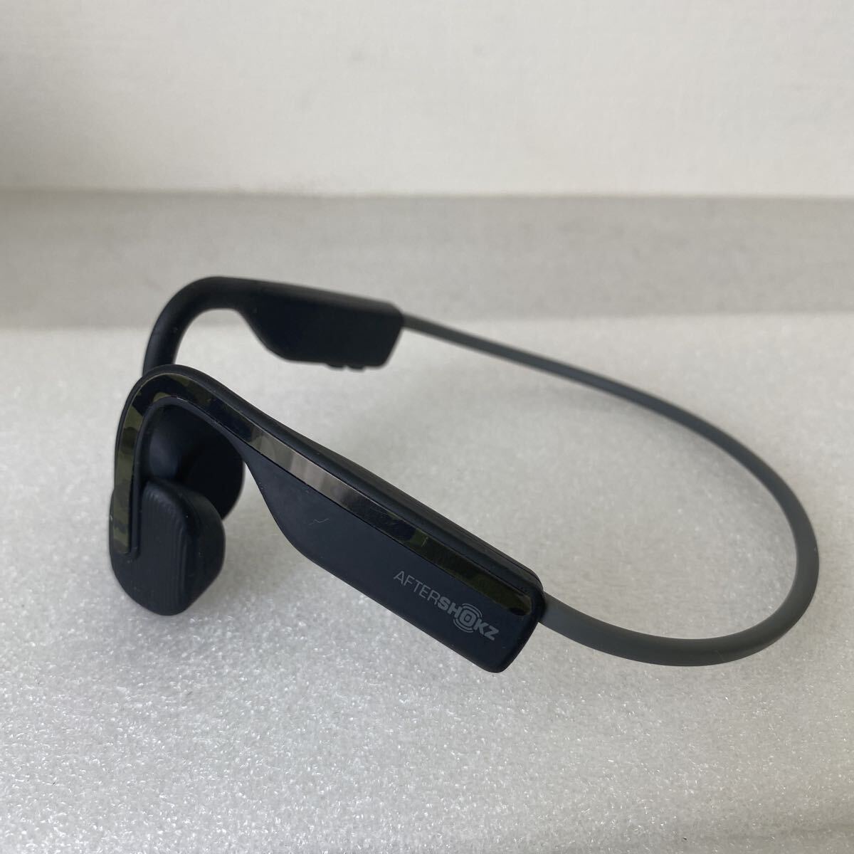 【リセット済み】After Shokz Open Move 骨伝導イヤホン ショックス ワイヤレスイヤホン Bluetooth ストレートグレー 型番：AS660