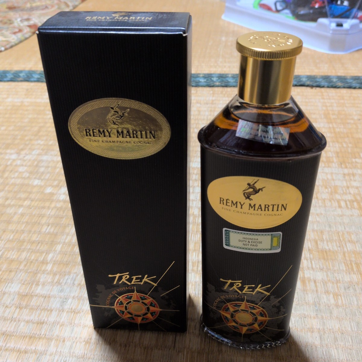 REMY MARTIN TREK ブランデー 350ml