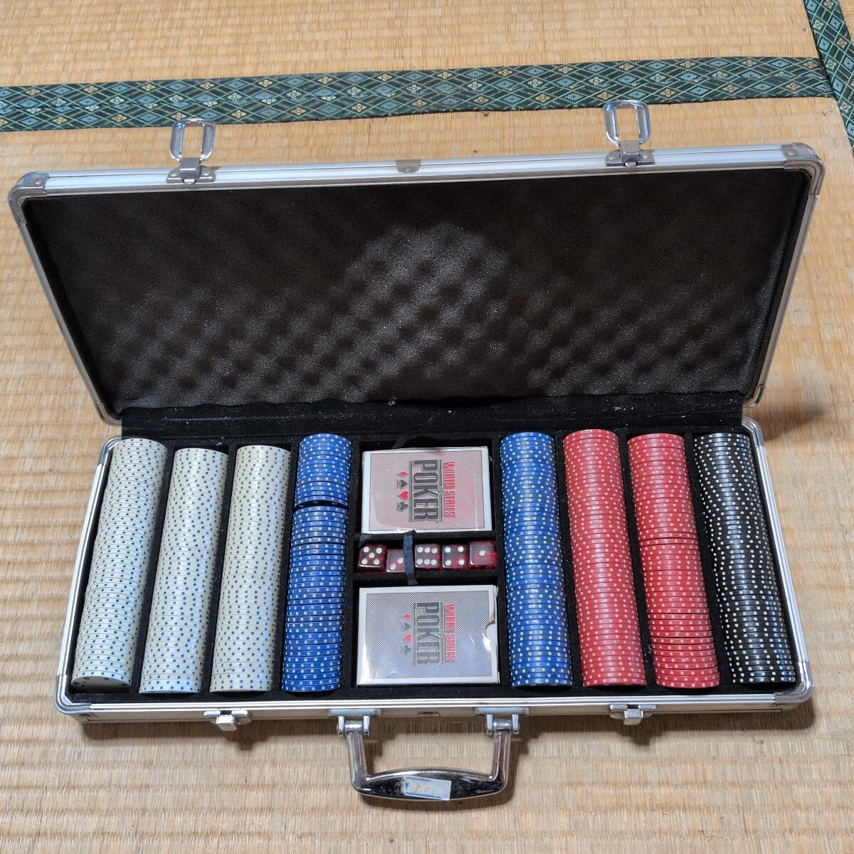 ポーカーセット　欠品有り