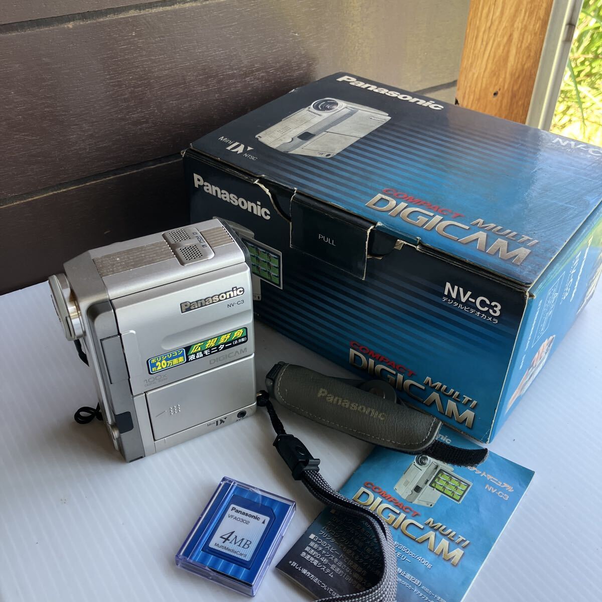 動作未確認 Panasonic NV-C3 液晶デジタルビデオカメラ パナソニック ジャンク品扱いで出品 miniDV 1000円スタート