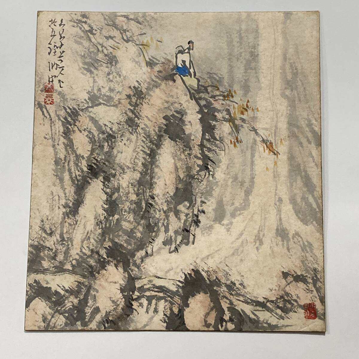 山水人物図 色紙 肉筆｜崖上人物 滝図 落款印あり 作者不詳 24.2×27cm