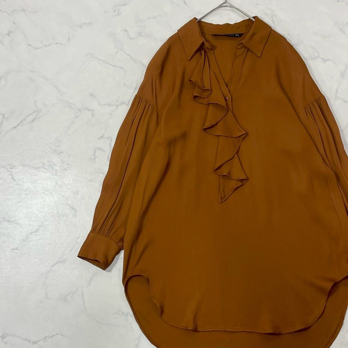ZARA WOMAN ザラウーマン 切替 ワントーン ギャザー フリル ボタン スキッパー フィッシュテール 長袖 シャツ ブラウス XS