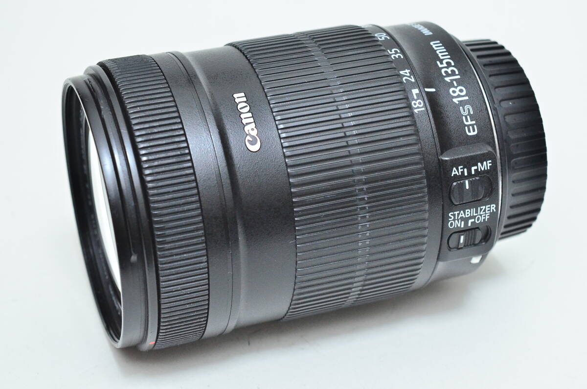 Canon EF-S 18-135mm F3.5-5.6 IS 