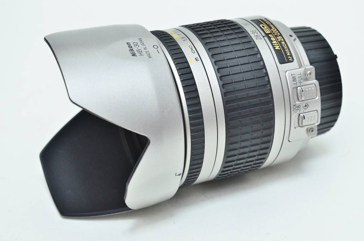 Nikon AF Zoom Nikkor ED 28-200mm F3.5-5.6G Silver 美品