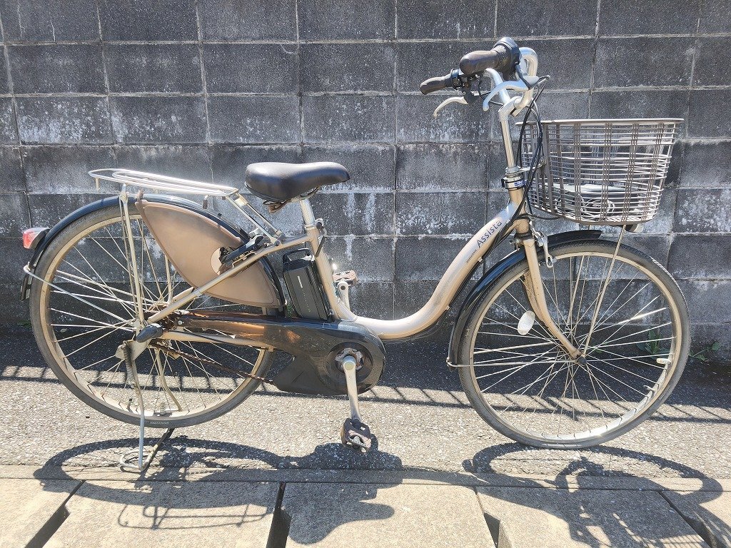 T9 中古電動アシスト自転車 1円売切り！ブリヂストン アシスタ 充電器付き 茶色 配送エリア内は送料3800円でお届けします