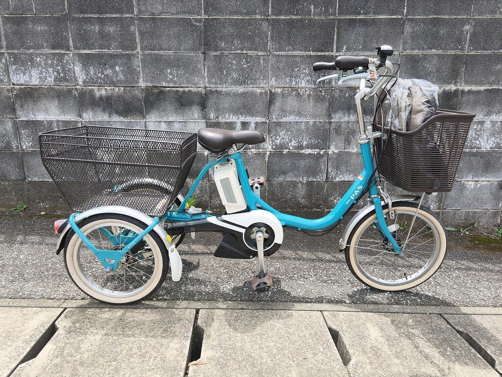 T6 中古電動アシスト自転車 1円売切り！ヤマハ パスワゴン 取説付き 充電器付き 水色 配送エリア内は送料3800円でお届けします