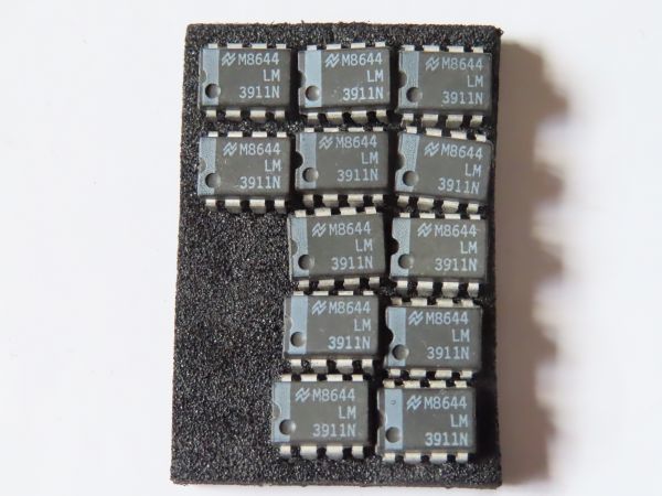 【未使用】 NS 温度制御 IC LM3911N 　（在庫８個有り）