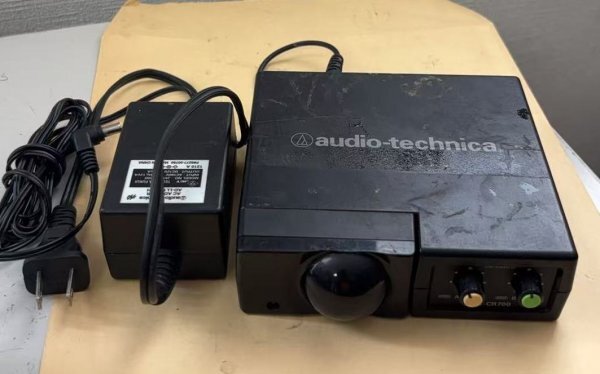 audio-technica AT-CR700赤外線ワイヤレスマイクレシーバー 通電確認済 ACアダプター付 現状品 T260312-005