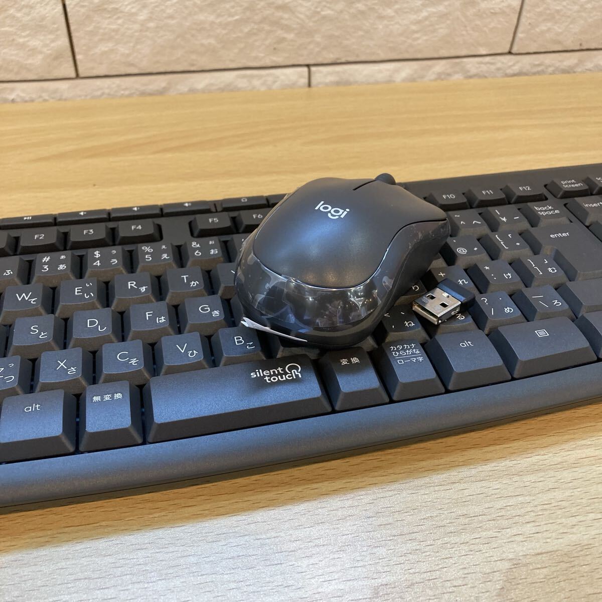 Logicool ワイヤレスキーボード セット　SILENT WIRELESS COMB MK295 キーボード、マウス【11384（132）】（7）