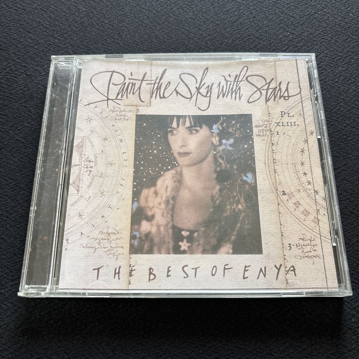 2881 Enya エンヤ / Paint the Sky with Stars: The Best of Enya / ベストアルバム16曲収録 /
