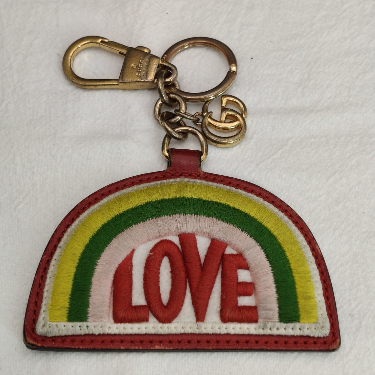 GUCCI グッチ GGスプリーム LOVE キーホルダー バッグチャーム ゴールド金具 レッド