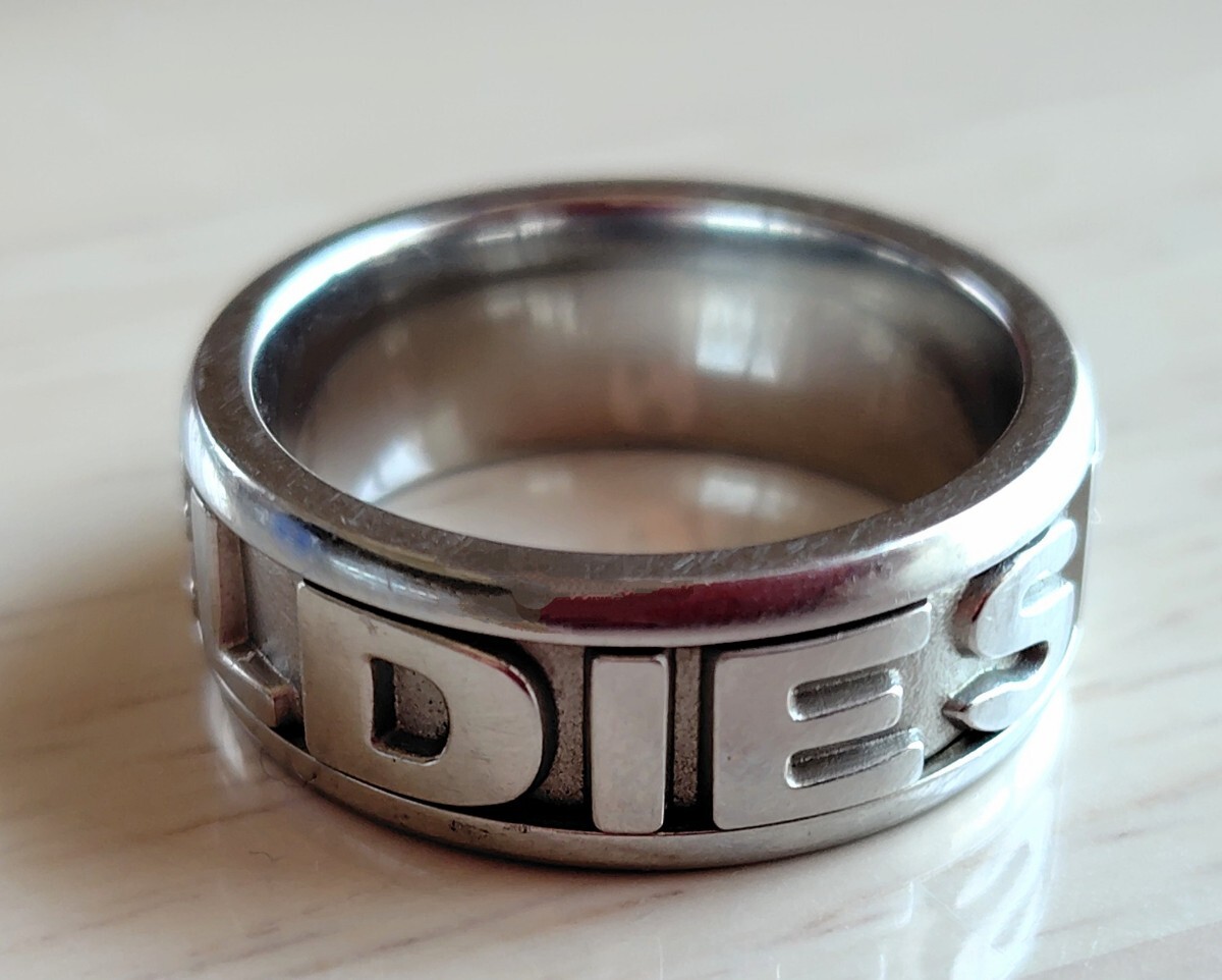DIESEL ディーゼル 指輪 リング ステンレススチール ロゴ シルバーカラー アクセサリー