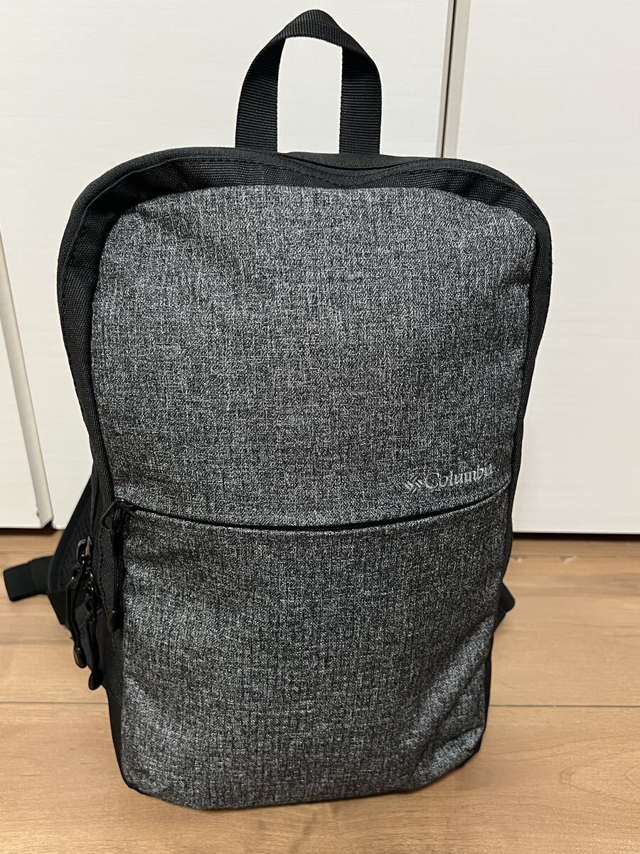 ☆ 送料無料 ☆ 極美品 即決 Columbia コロンビア ワンショルダーバッグ ボディバッグ グレー PU8121 ☆ 