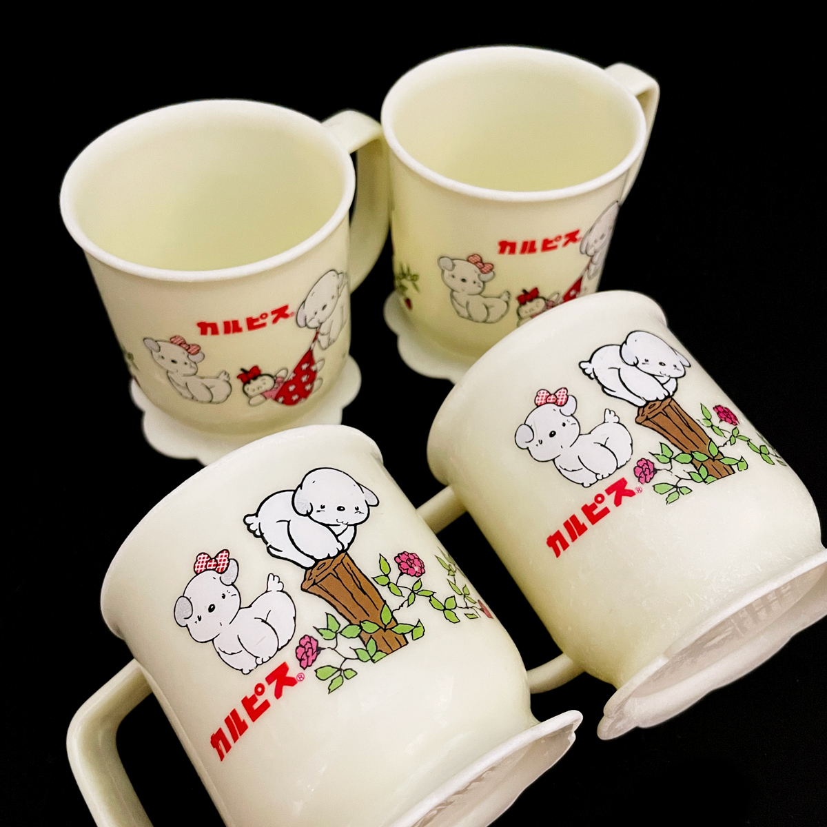 超レア！「うめ吉」カルピス 小さいプラスチック製のコップ 4個まとめ売り /昭和レトロ/当時物/子供用/キッズ