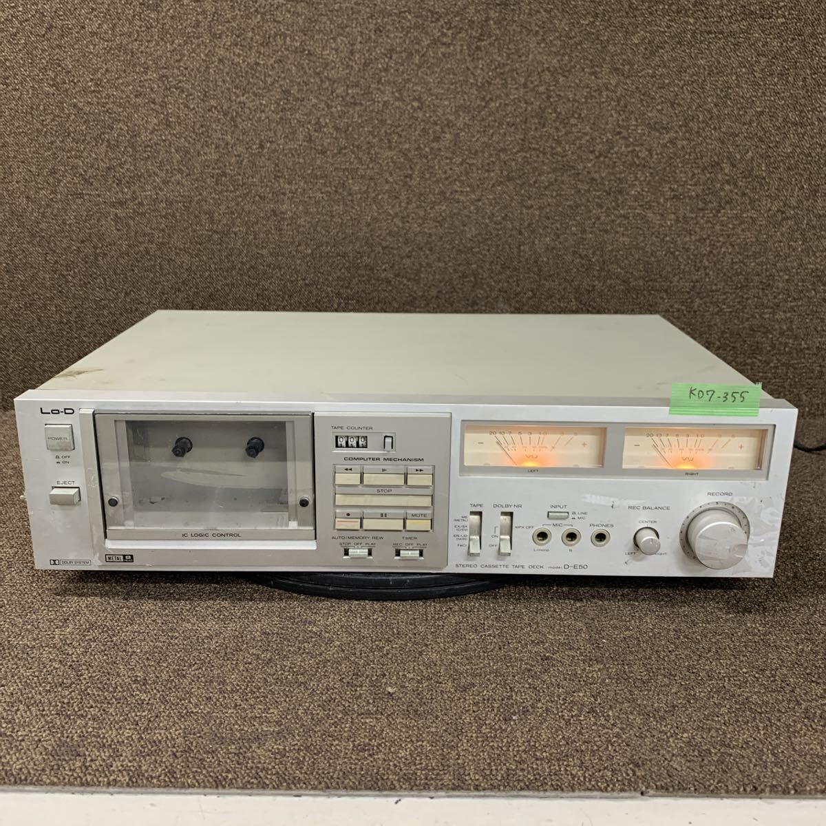 KD7-355 激安 カセットデッキ HITACHI D-E50 STEREO CASSETTE TAPE DECK 簡易的動作確認済み 中古現状品