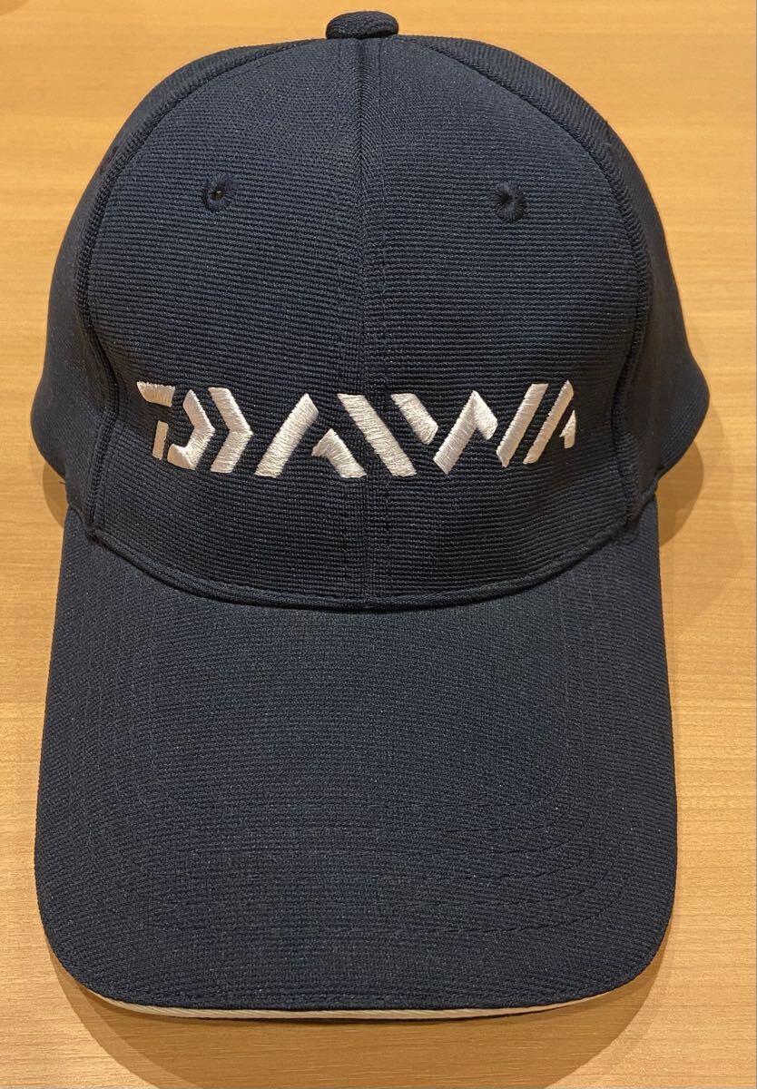 DAIWA ダイワ　帽子　 キャップ　濃紺　フリーサイズ