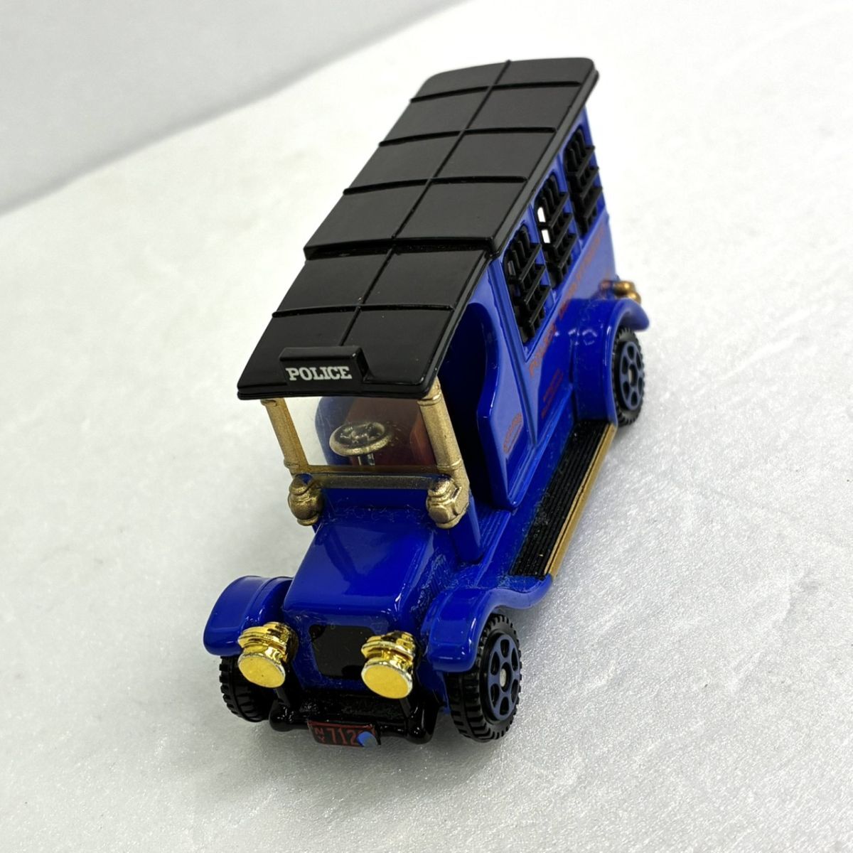 R023-I77-702 ◎ トミカ Disney 東京ディズニーシー 限定品 ビッグシティ・ヴィークル ポリスワゴン ミニカー おもちゃ 玩具 DA