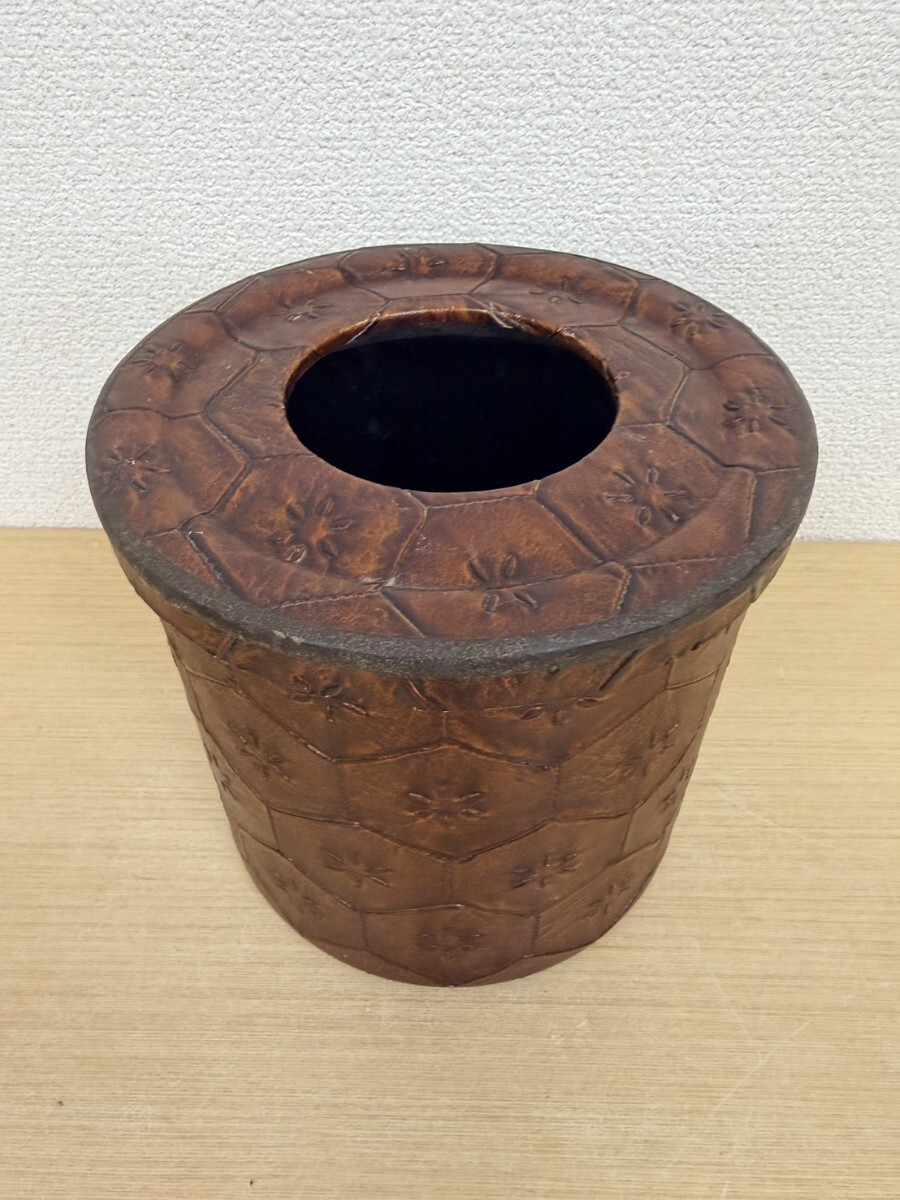催yA4723 ゴミ箱 レザー調 フタ付き 蜂の巣模様 ハニカム 花柄 型押し オリエンタル 昭和レトロ ミニダストボックス ヴィンテージ 屑入れ