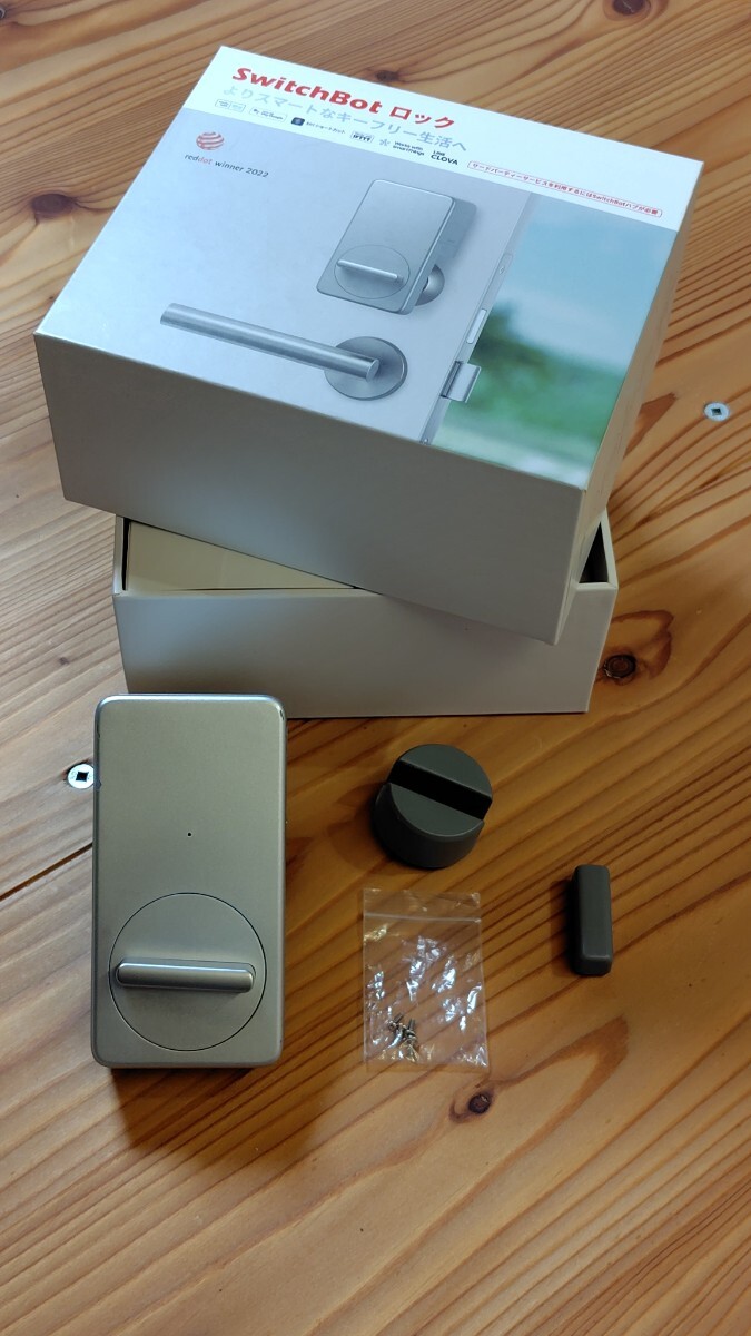 SwitchBot ロック シルバー 　取付アタッチメントM　ドア枠用マグネット　小ねじ　化粧箱　正常動作　スイッチボット スマートロック