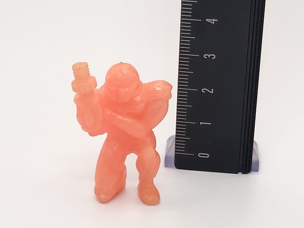 ファミコンチョコ メトロイド 消しゴム フィギュア サムス・アラン(蓄光 ピンク)[26G22検]Famicom Choco Metroid Eraser Figure Samus Aran