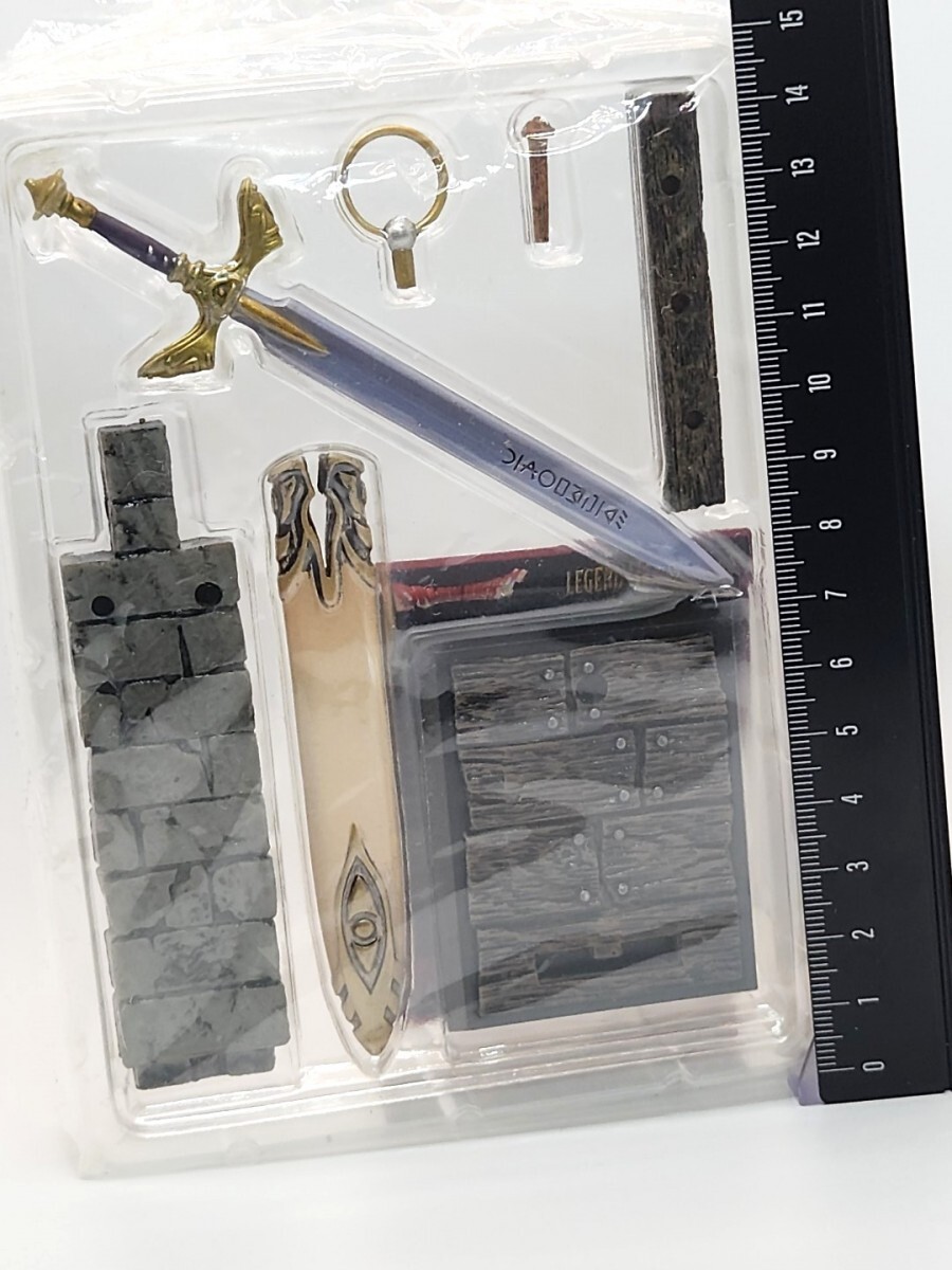 ドラゴンクエストレジェンドアイテム はぐれメタルの装備編 フィギュア ユバールの剣[26G09検]ドラクエDragonQuest Legend Items Gallery