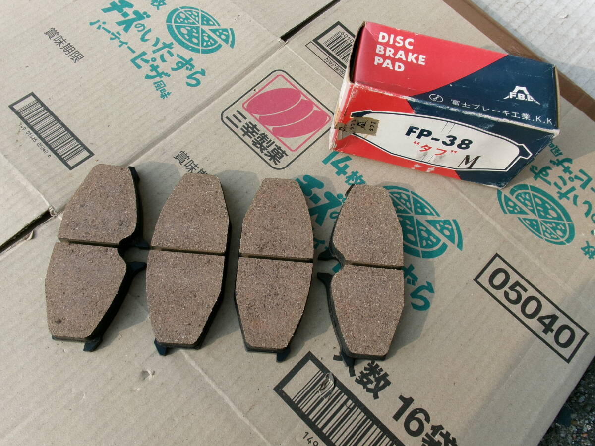 旧車、日産、フェアレディZ(280Z)78年～、S130、クラウン2000、MS100(77年～)、ディスクブレーキパッド、ダットサン