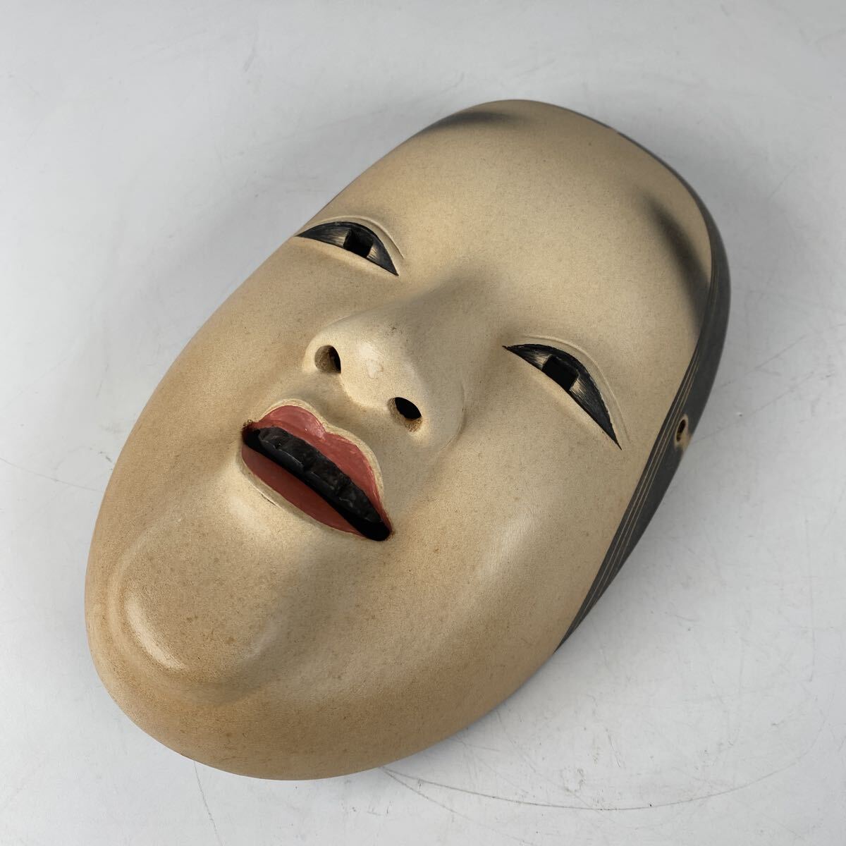 彩色　木彫　能面　女面　小面　在銘/陽雲　歌舞伎　能　狂言　能面師　細密彫刻　作家　箱　骨董品　古美術品　木製　日本美術【75】