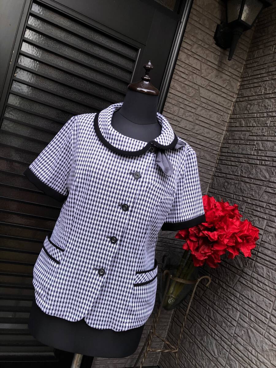 2　即決　ボンマックス　Amatir 　事務服　受付嬢　半袖ブラウス　美品　13号　送料230円　千鳥格子　黒×白　おリボン付き　OLさんに