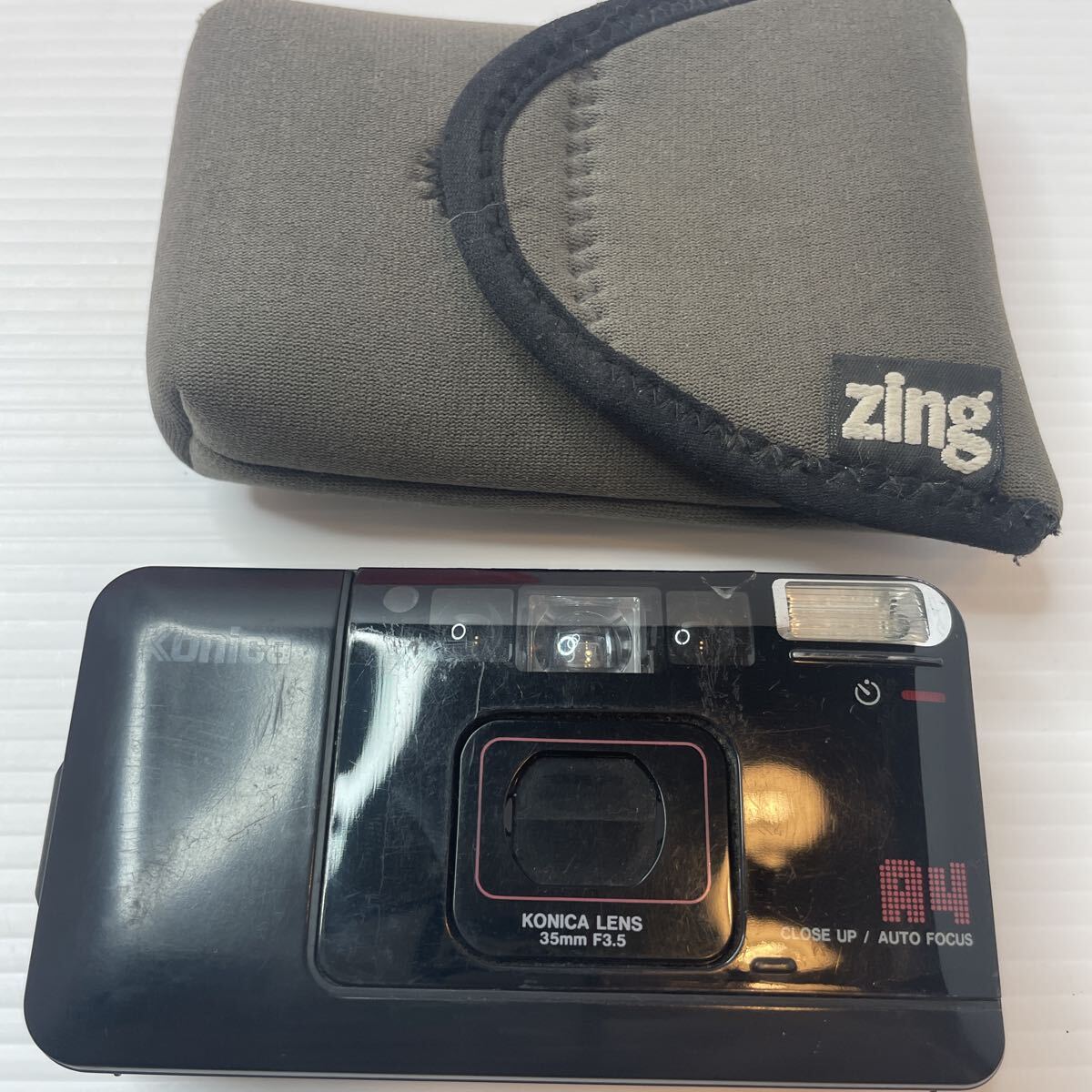 【名機】Konica コニカ A4 BiG mini 初代 コンパクトフィルムカメラ KONICA LENS 35mm F3.5 レトロ スナップカメラ 動作未確認 ケース付き