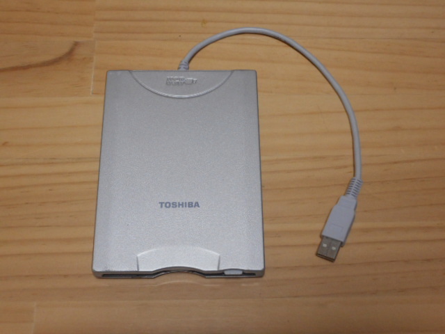 希少！ ３モード対応 東芝 USB接続のFDドライブ ：PA2680U（動作品：現状渡し）-1