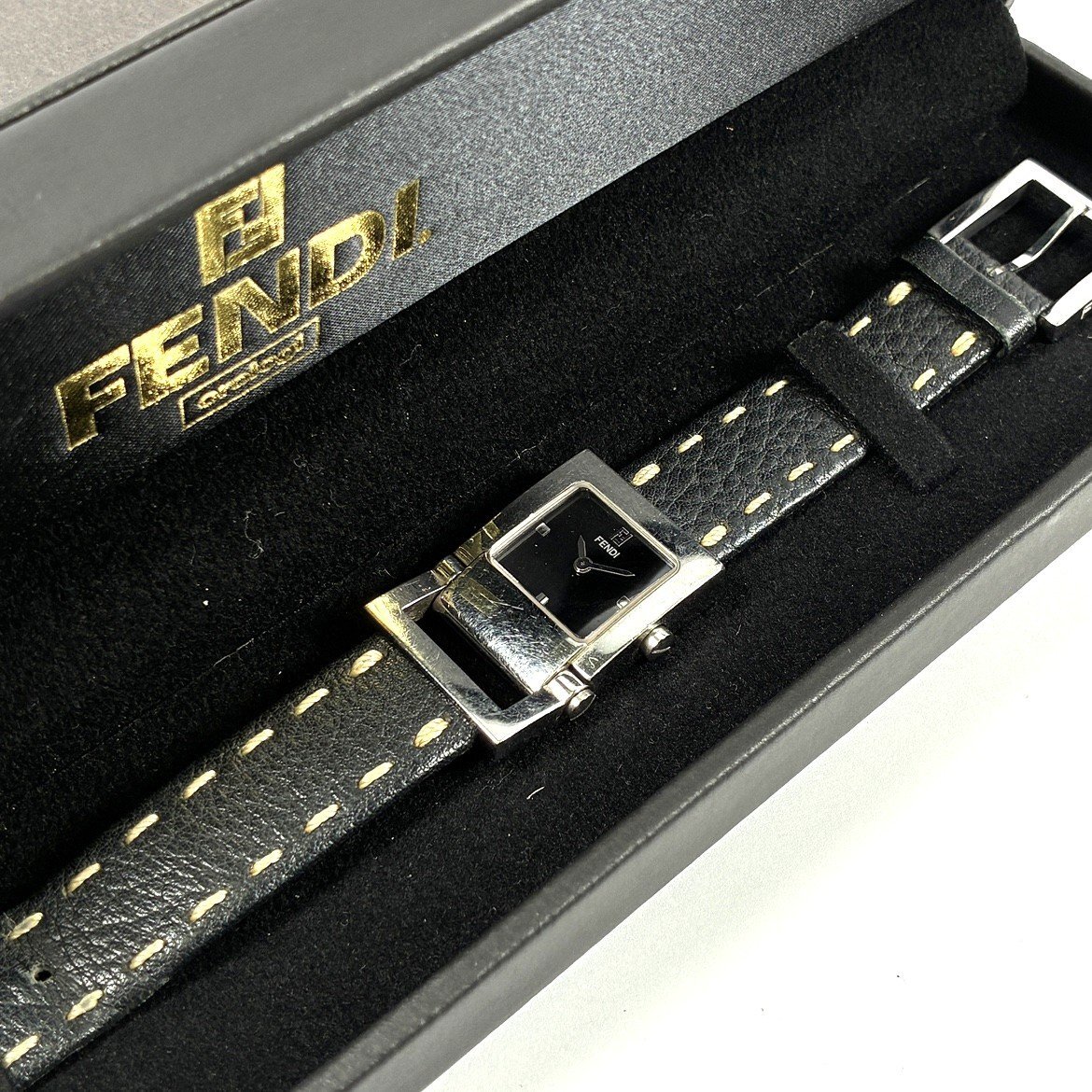 ■FENDI orologi フェンディ 時計 腕時計 クォーツ 5200L レディース 不動品 計1点【買取まねきや】