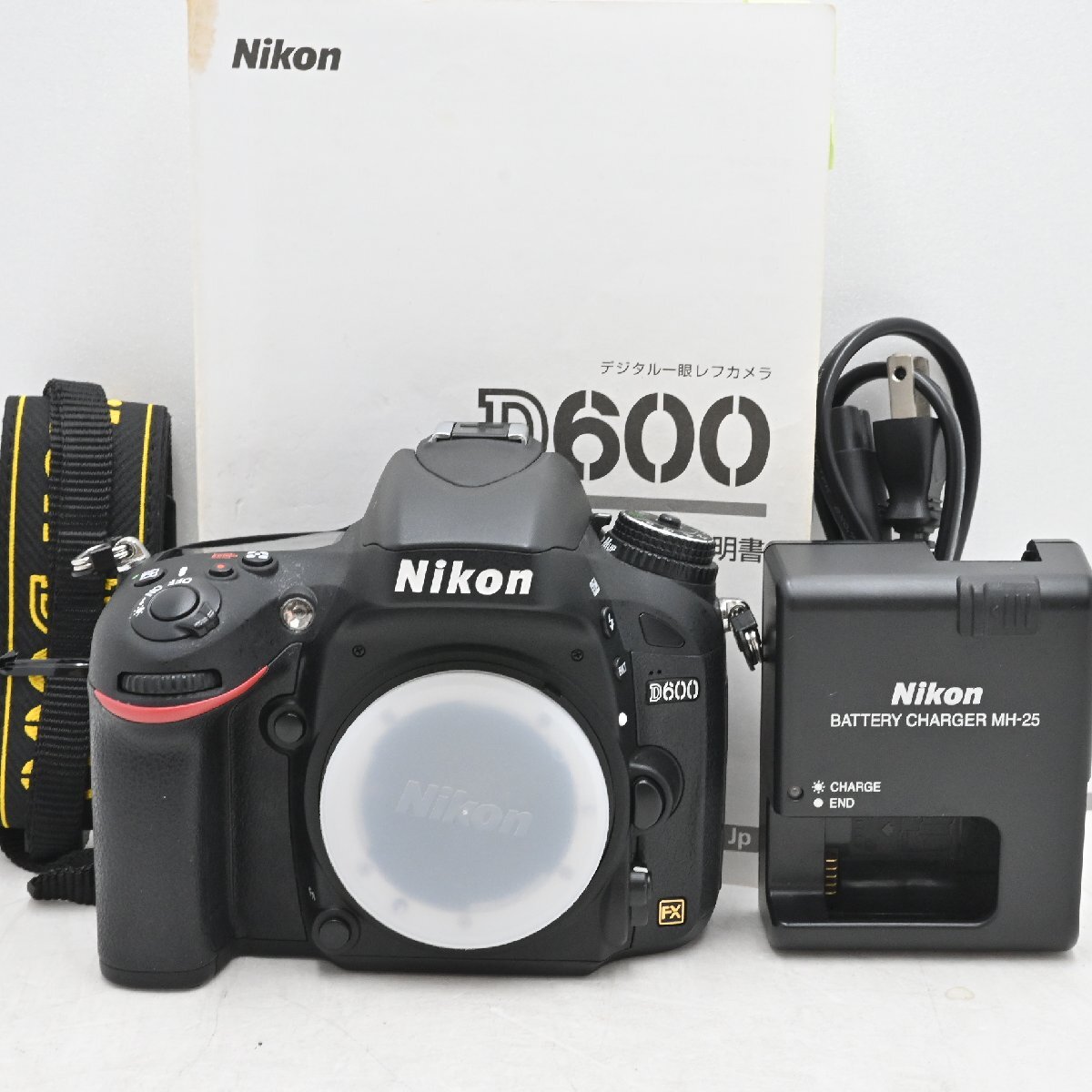 シャッター回数『2551』Nikon デジタル一眼レフカメラ D600 ボディ